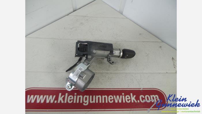 Używane Stacyjka + Kluczyk Opel Adam Cena € 50,00 Procedura marży oferowane przez Klein Gunnewiek Autodemontage & Motorentechniek