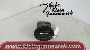 Usagé Grille aération tableau de bord Opel Adam Prix € 15,00 Règlement à la marge proposé par Gebr.Klein Gunnewiek Ho.BV
