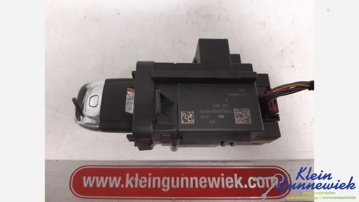 Używane Stacyjka + Kluczyk Audi RS4 Cena € 35,00 Procedura marży oferowane przez Klein Gunnewiek Autodemontage & Motorentechniek