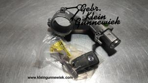 Usagé Serrure de contact + clé Opel Insignia Prix sur demande proposé par Gebr.Klein Gunnewiek Ho.BV