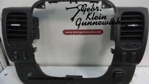 Used Dashboard vent Opel Vivaro Price on request offered by Gebr.Klein Gunnewiek Ho.BV