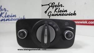Used Light switch Ford Mondeo Price on request offered by Gebr.Klein Gunnewiek Ho.BV