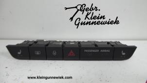 Used Panic lighting switch Skoda Fabia Price on request offered by Gebr.Klein Gunnewiek Ho.BV