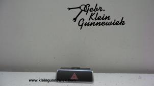 Usados Interruptor de luz de pánico Volkswagen Sharan Precio de solicitud ofrecido por Gebr.Klein Gunnewiek Ho.BV