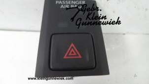 Usados Interruptor de luz de pánico Volkswagen Tiguan Precio de solicitud ofrecido por Gebr.Klein Gunnewiek Ho.BV
