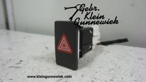 Usagé Commutateur éclairage d'urgence Volkswagen Jetta Prix sur demande proposé par Gebr.Klein Gunnewiek Ho.BV