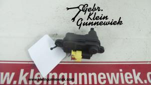 Used Central locking motor Volkswagen Passat Price € 15,00 Margin scheme offered by Gebr.Klein Gunnewiek Ho.BV