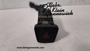 Used Panic lighting switch Ford Focus Price on request offered by Gebr.Klein Gunnewiek Ho.BV