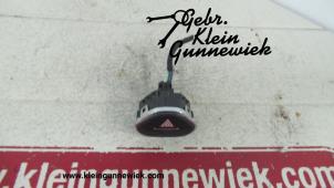 Usagé Bouton de warning Opel Adam Prix sur demande proposé par Gebr.Klein Gunnewiek Ho.BV