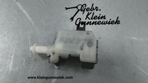 Used Central locking motor Volkswagen Touran Price € 20,00 Margin scheme offered by Gebr.Klein Gunnewiek Ho.BV