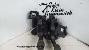 Used Set of pedals Opel Combo Price on request offered by Gebr.Klein Gunnewiek Ho.BV