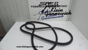 Gebrauchte Türgummi 2-türig links Volkswagen Crafter Preis auf Anfrage angeboten von Gebr.Klein Gunnewiek Ho.BV
