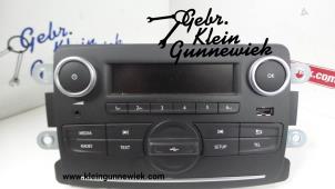 Used Radio Dacia Logan Price on request offered by Gebr.Klein Gunnewiek Ho.BV
