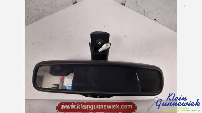 Używane Lusterko wewnetrzne Ssang Yong Rexton Cena € 20,00 Procedura marży oferowane przez Klein Gunnewiek Autodemontage & Motorentechniek