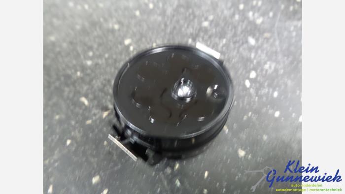 Begagnade Regnsensor Renault Laguna Pris € 15,00 Marginaltabell erbjuds av Klein Gunnewiek Autodemontage & Motorentechniek