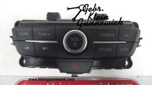 Usados Panel de control de radio Ford Kuga Precio de solicitud ofrecido por Gebr.Klein Gunnewiek Ho.BV