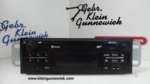 Used Radio Nissan NV300 Price on request offered by Gebr.Klein Gunnewiek Ho.BV