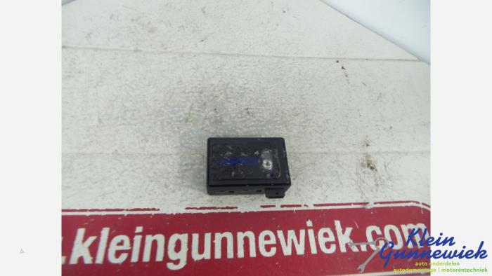 Begagnade Regnsensor BMW 5-Serie Pris € 19,00 Marginaltabell erbjuds av Klein Gunnewiek Autodemontage & Motorentechniek