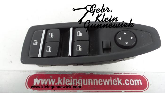 Multi-functional window switch from a BMW 3-Serie 2016