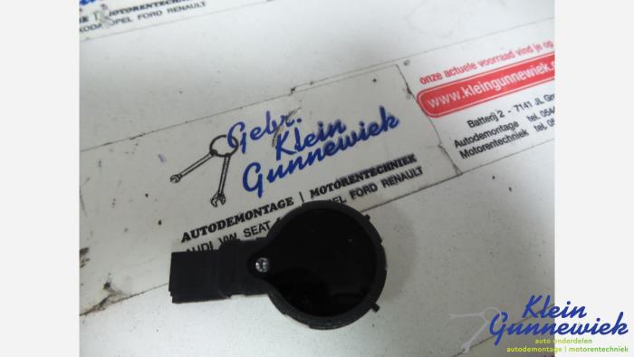 Begagnade Regnsensor Ford C-Max Pris € 30,00 Marginaltabell erbjuds av Klein Gunnewiek Autodemontage & Motorentechniek