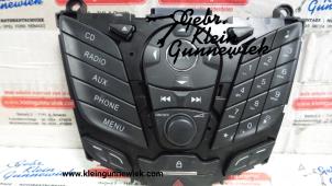 Usados Panel de control de radio Ford Kuga Precio de solicitud ofrecido por Gebr.Klein Gunnewiek Ho.BV