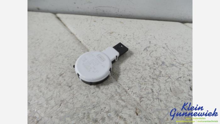 Begagnade Regnsensor Ford C-Max Pris € 20,00 Marginaltabell erbjuds av Klein Gunnewiek Autodemontage & Motorentechniek