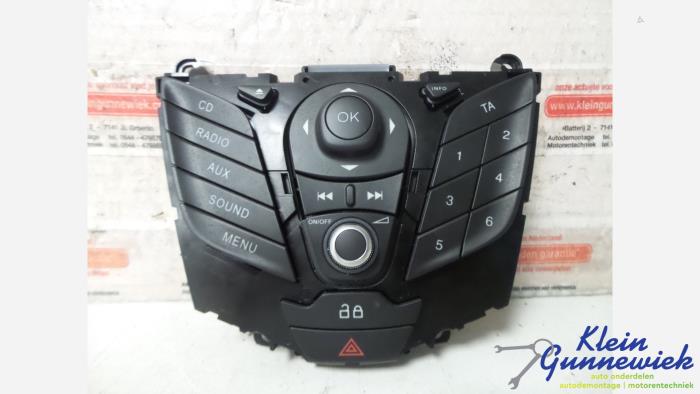 Używane Panel obslugi radia Ford B-Max Cena € 44,00 Procedura marży oferowane przez Klein Gunnewiek Autodemontage & Motorentechniek