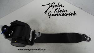Usagé Ceinture arrière gauche BMW 1-Serie Prix € 65,00 Règlement à la marge proposé par Gebr.Klein Gunnewiek Ho.BV