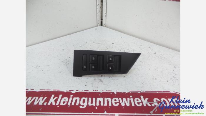 Usados Interruptor combinado de ventanillas Opel Astra Precio € 21,00 Norma de margen ofrecido por Klein Gunnewiek Autodemontage & Motorentechniek