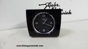 Used Clock Audi A8 Price on request offered by Gebr.Klein Gunnewiek Ho.BV