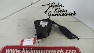 Used Rear seatbelt, centre BMW 3-Serie Price on request offered by Gebr.Klein Gunnewiek Ho.BV