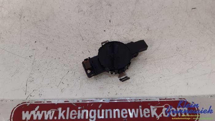 Begagnade Regnsensor Skoda Rapid Pris € 15,00 Marginaltabell erbjuds av Klein Gunnewiek Autodemontage & Motorentechniek