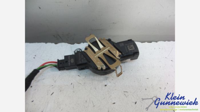 Begagnade Regnsensor Opel Astra Pris € 28,00 Marginaltabell erbjuds av Klein Gunnewiek Autodemontage & Motorentechniek