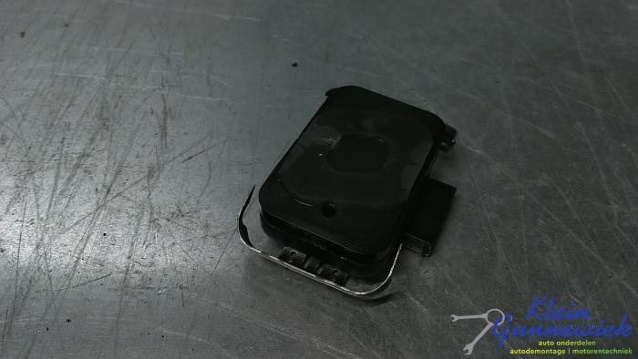 Begagnade Regnsensor Opel Vectra Pris € 20,00 Marginaltabell erbjuds av Klein Gunnewiek Autodemontage & Motorentechniek