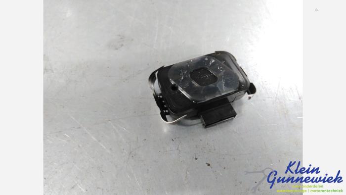 Begagnade Regnsensor Opel Vectra Pris € 20,00 Marginaltabell erbjuds av Klein Gunnewiek Autodemontage & Motorentechniek
