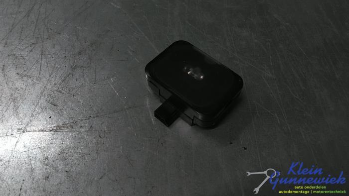 Begagnade Regnsensor Volkswagen Touareg Pris på förfrågan erbjuds av Klein Gunnewiek Autodemontage & Motorentechniek