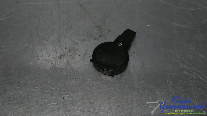 Begagnade Regnsensor Opel Corsa Pris € 15,00 Marginaltabell erbjuds av Klein Gunnewiek Autodemontage & Motorentechniek