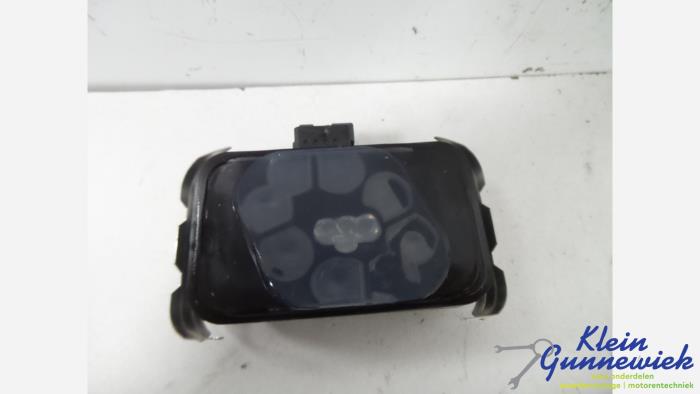 Begagnade Regnsensor Citroen Picasso Pris € 45,00 Marginaltabell erbjuds av Klein Gunnewiek Autodemontage & Motorentechniek