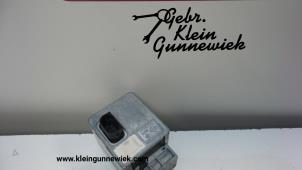 Usados Interruptor de arranque Renault Captur Precio de solicitud ofrecido por Gebr.Klein Gunnewiek Ho.BV