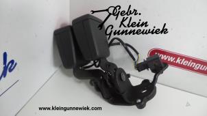 Gebrauchte Sicherheitsgurt Schließe rechts hinten Volkswagen Arteon Preis € 35,00 Margenregelung angeboten von Gebr.Klein Gunnewiek Ho.BV