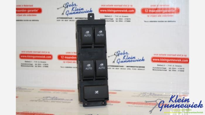 Usados Interruptor combinado de ventanillas Opel Antara Precio € 15,00 Norma de margen ofrecido por Klein Gunnewiek Autodemontage & Motorentechniek