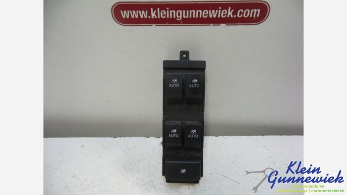 Usados Interruptor combinado de ventanillas Opel Antara Precio € 15,00 Norma de margen ofrecido por Klein Gunnewiek Autodemontage & Motorentechniek