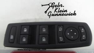 Used Multi-functional window switch Renault Laguna Price on request offered by Gebr.Klein Gunnewiek Ho.BV