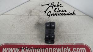 Usagé Commutateur combi vitres Volkswagen Tiguan Prix € 25,00 Règlement à la marge proposé par Gebr.Klein Gunnewiek Ho.BV