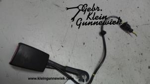 Used Front seatbelt buckle, left Audi A8 Price on request offered by Gebr.Klein Gunnewiek Ho.BV