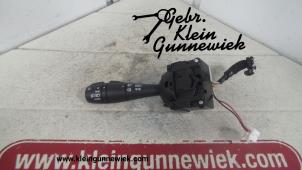 Usagé Commutateur feu clignotant Renault Trafic Prix sur demande proposé par Gebr.Klein Gunnewiek Ho.BV