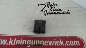 Gebrauchte Kombischalter Fenster Opel Adam Preis auf Anfrage angeboten von Gebr.Klein Gunnewiek Ho.BV