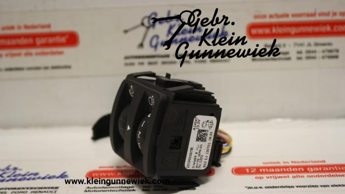 AIH headlight switch from a Renault Clio 2013