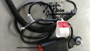 Używane Wtyk pasa bezpieczenstwa prawy przód Ford KA Cena na żądanie oferowane przez Gebr.Klein Gunnewiek Ho.BV