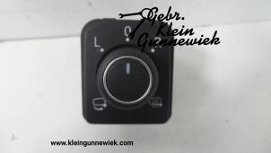 Gebrauchte Spiegel Schalter Volkswagen Passat Preis € 20,00 Margenregelung angeboten von Gebr.Klein Gunnewiek Ho.BV